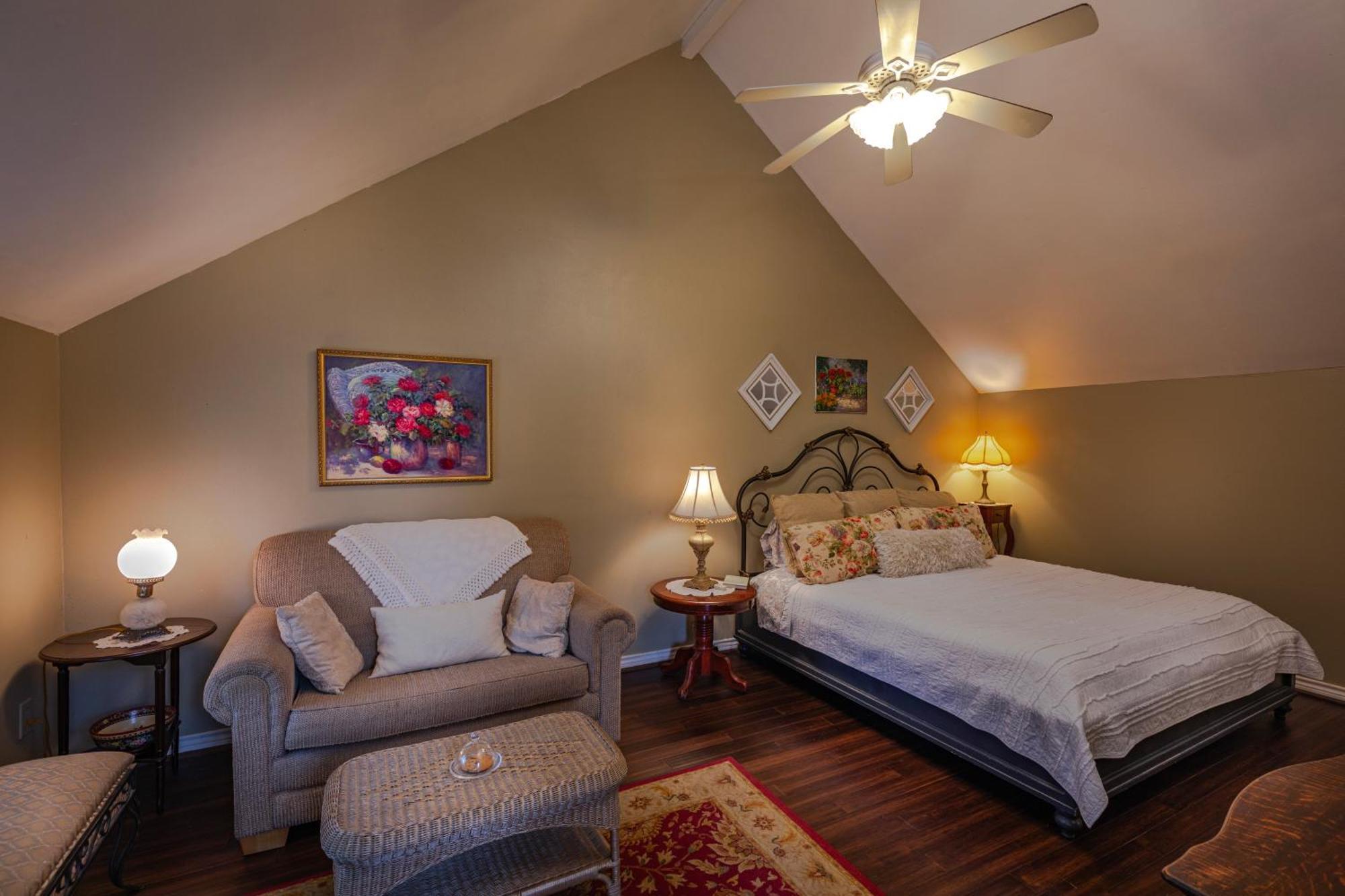 Bed And Breakfast On White Rock Creek 웨이코 외부 사진