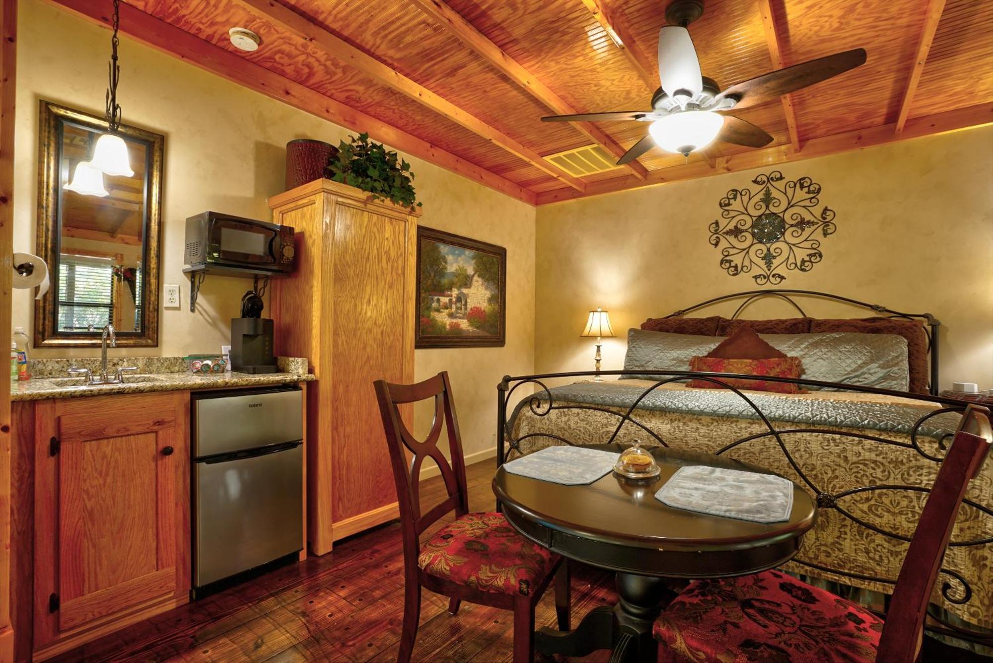 Bed And Breakfast On White Rock Creek 웨이코 외부 사진