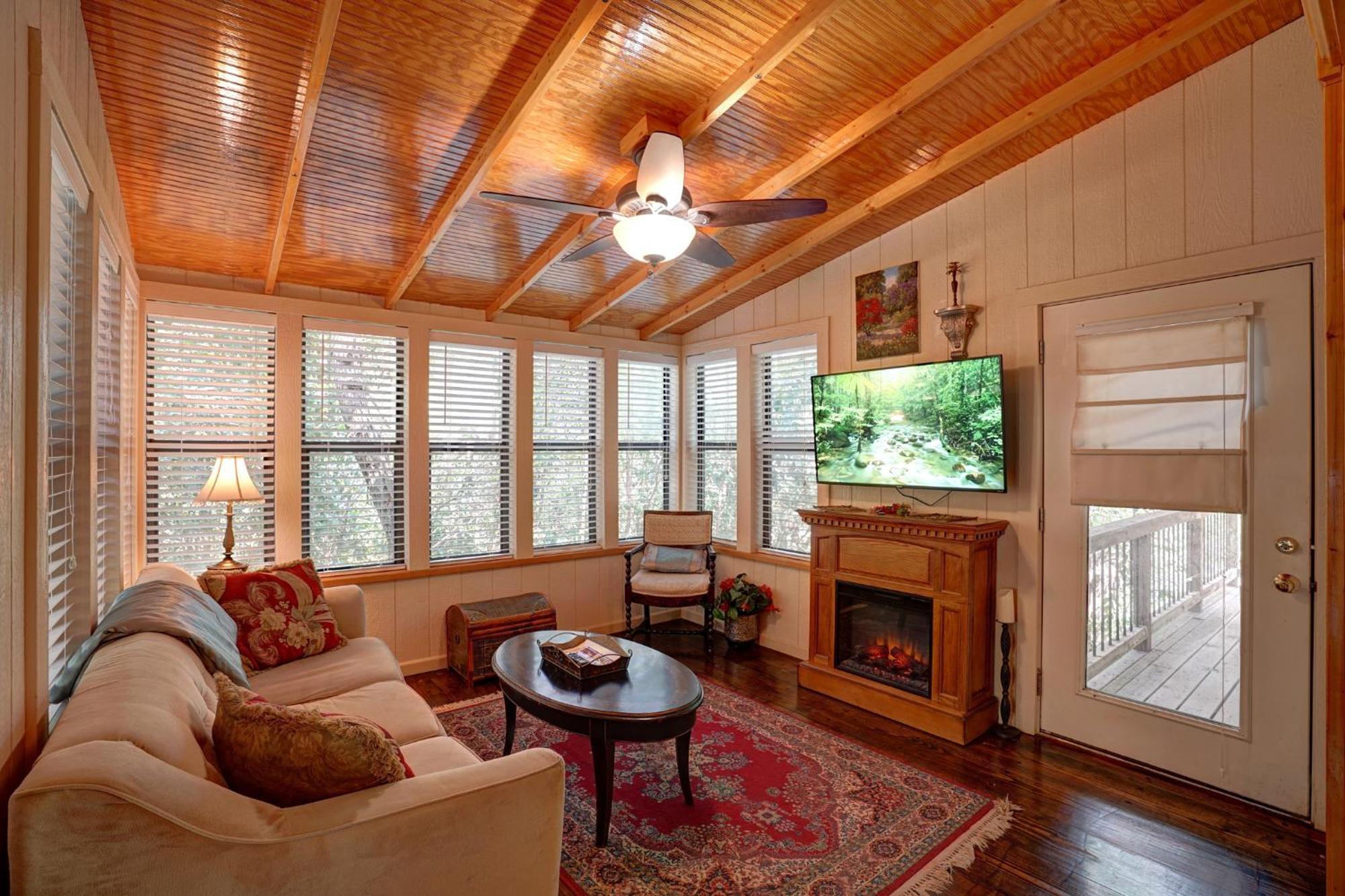 Bed And Breakfast On White Rock Creek 웨이코 외부 사진