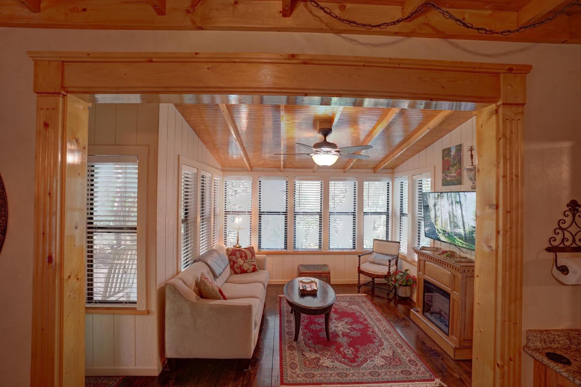 Bed And Breakfast On White Rock Creek 웨이코 외부 사진