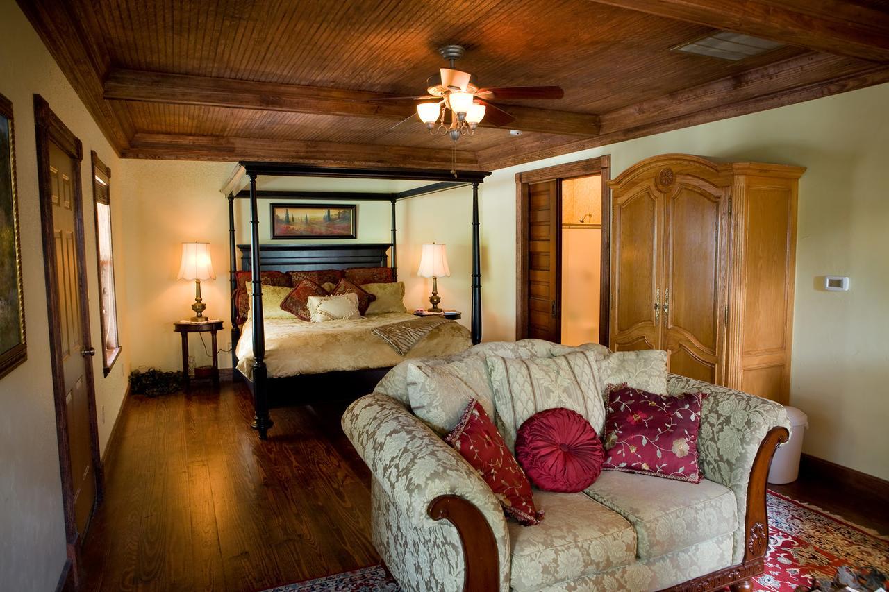 Bed And Breakfast On White Rock Creek 웨이코 외부 사진